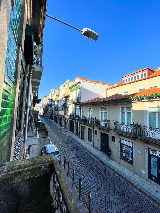 Teodora Accommodation Hostel & Suits Porto Bagian luar foto